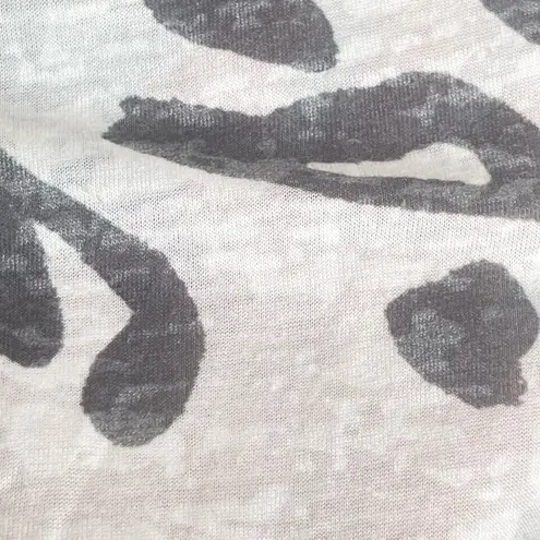 Blanc Noir ❤︎︎ Animal Print Sublimation Burnout Off Shoulder Tee ❤︎︎ B + W ❤︎︎ L