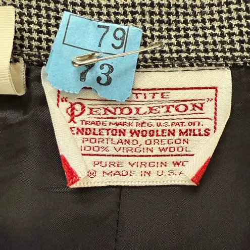 Pendleton vintage black and white houndstooth wool pencil skirt. S