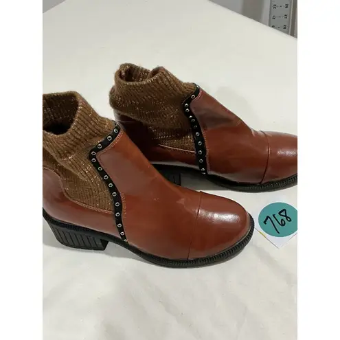 Bella Marie Woman’s Size 10 Brown Block Heel Sock Pull On Ankle Boot