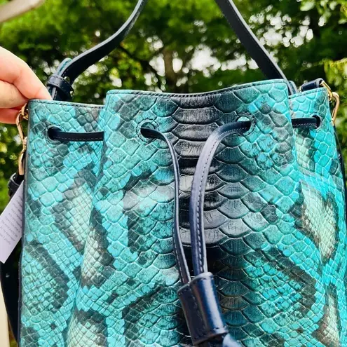 Brahmin Marlowe Blue Waterford Bucket Shoulder Bag NWT