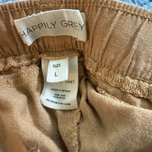 Tan Cargo Shorts with Elastic Waistband Size L