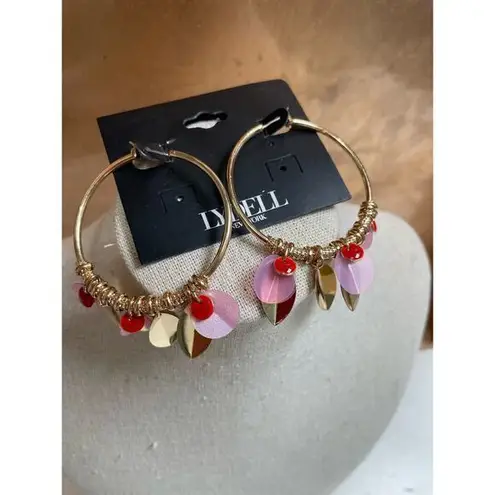 NWT LYDELL New York Hoop Earrings w/ Pink &ā Gold Feather/Leaf Charms
