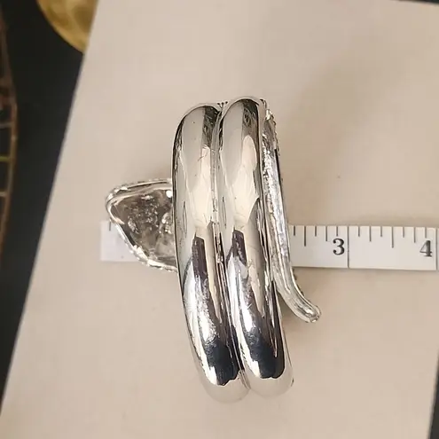 Vintage Silver Crystal Cobra Snake Hinge / Clamper Bracelet