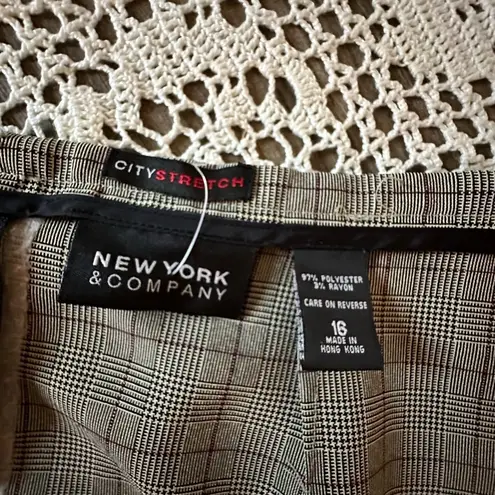 New York and Company Women's Checkered Brown Mini tailored Pencil Skirt, Size 16