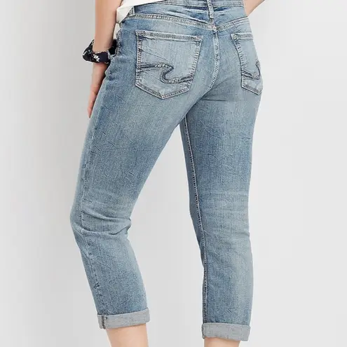 Silver Jeans Silver Suki Denim Capri Medium Wash. Size 28