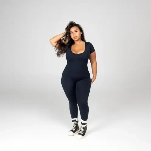 Stript Black Iman Scoop Back Short Sleeve Bodysuit Size XL Made in LA USA