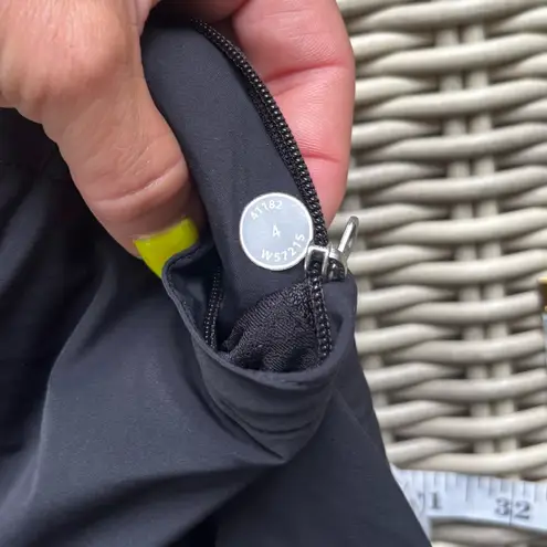 Lululemon  Run: Dog Runner Black Double Lined Pant Size‎ 4 Athleisure workout