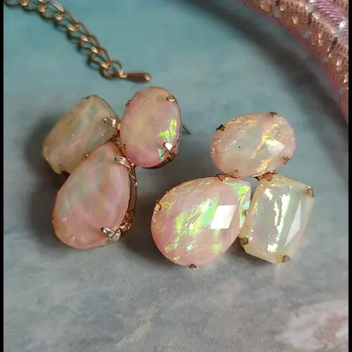 Unique Iridescent Pink Shimmer Necklace / Earrings