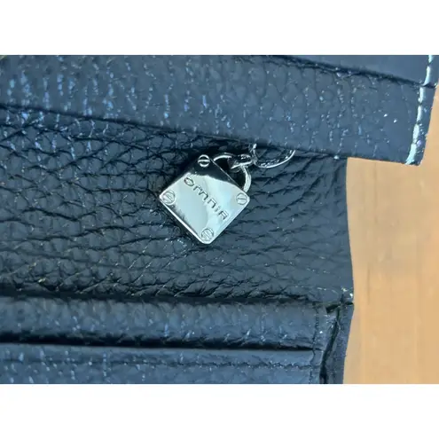 Omnia Crystal Black Leather Trifold Wallet Snap Closure