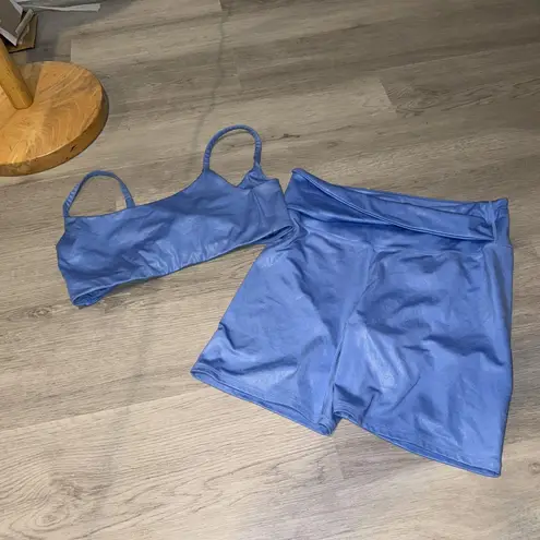 Sage Collective SportsBra/shorts Blue Twist Back Shiny Shimmer Active set Size L