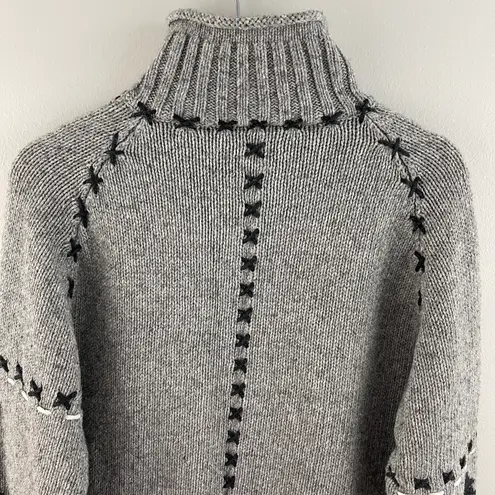 Coldwater Creek Vintage Light Grey Knit Bear Cozy Cabin Stitch Mock Neck Sweater