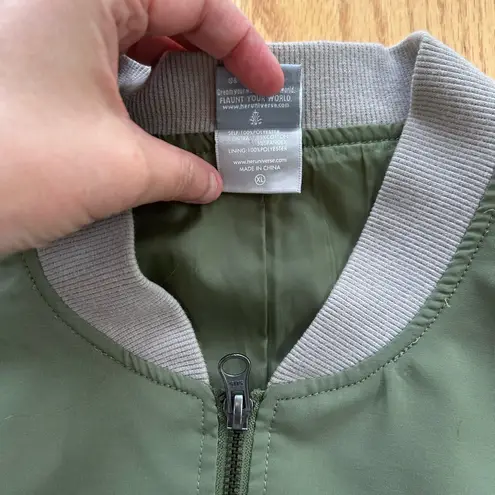 Star Wars Her Universe BOBA FETT Bomber Jacket Womens Size XL Mandalorian