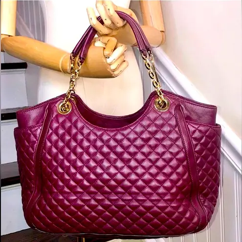 Salvatore Ferragamo Gancini Betulla Quilted Leather Side Pocket Shoulder Bag