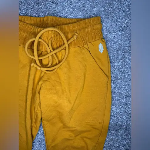 Free People Movement Sunny Skinny Sweatpant Jogger in Gold High Rise Orange Size XS