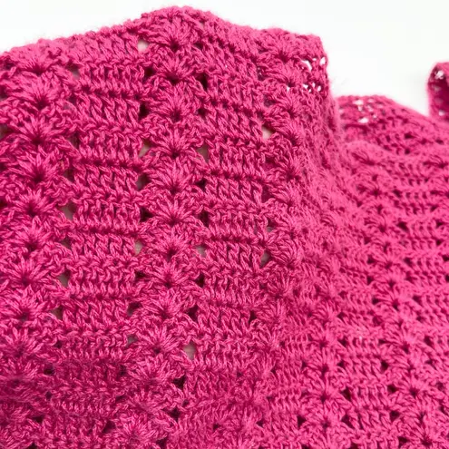 Handmade Womens Crochet Sleeveless Sweater Size Medium Boho Feminine Cottage