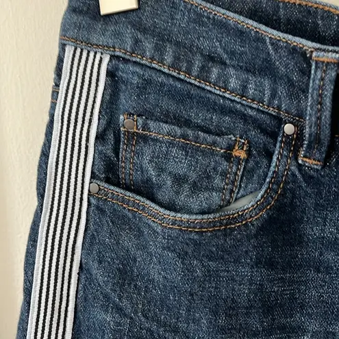Ann Taylor  THE GF denim with striped down the side in size 6 - Image 2