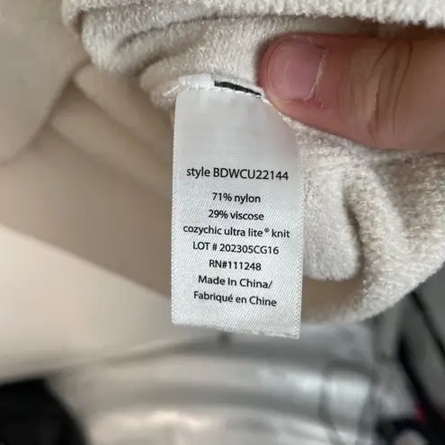 Barefoot Dreams Women's Cream Beige Ultra Lite Hi-Low V-Neck Sweater Size Small