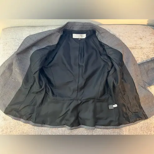 Tahari blazer jacket women’s size 2 petite gray plaid peplum flare fall jacket