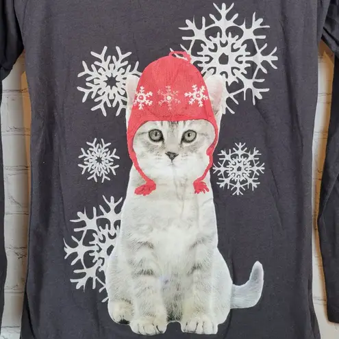 Freeze Grey Kitten in Winter Hat with Snowflakes Long Sleeve Top Size XS Gray