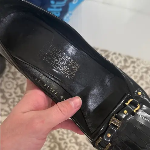 Salvatore Ferragamo Black patent leather women’s closed toed heels! Size 8.5!