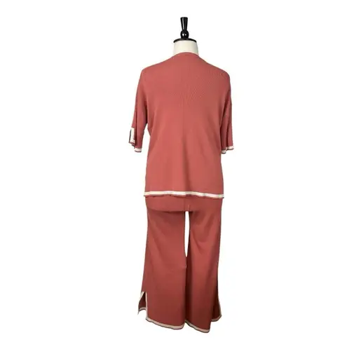Fashion Knit 2 Piece Set Wide Leg Crop Pant Salmon Cream Trim Women’s Size XL Pink