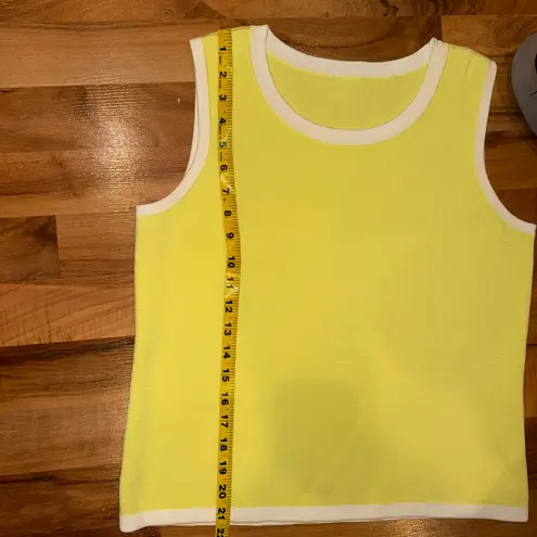 Lemon yellow sweater tank trendy classic light weight granny chic luxe Size M