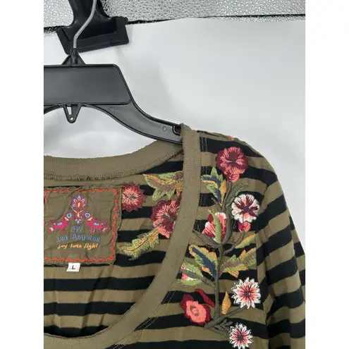 Johnny Was  Tunic Top Long Sleeve Tee T Shirt Embroidered Floral Flowers Large