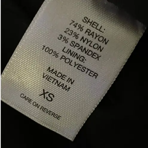 7th Avenue Design Studios Cherry Print Straight Skirt XS Black