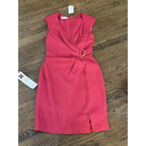 Kay Unger New York Fuschia Pink Textured Quilted Side Ruched Dress Size 8 Gold