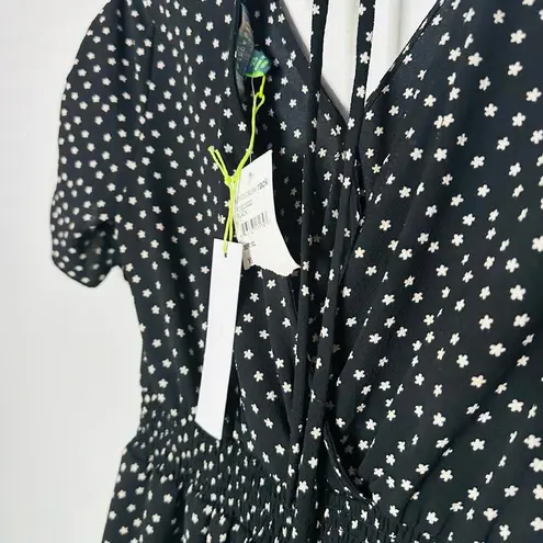 Good Luck Gem NWT Black & White Floral Ruched Short Sleeves Midi Dress Size XS