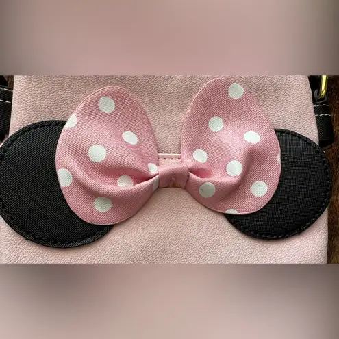 Danielle Nicole DANI by | ladies Disney, Minnie Mouse crossbody handbag.
