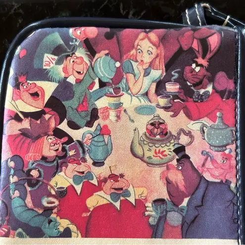 Disney Walt 's Alice in Wonderland Tea Party Wristlet Mini Bag