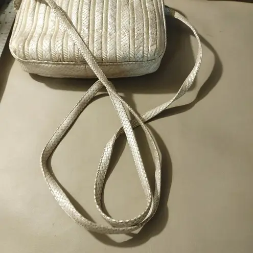 Sharif Vintage Crossbody Bag Snake Print Textured Design Zipper Closure 90s