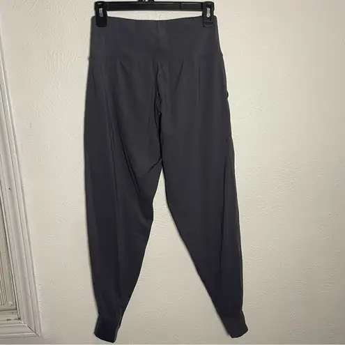 High Waisted Jogger Leggings Gray S | Athleisure, Pockets, Minimalist Activewear