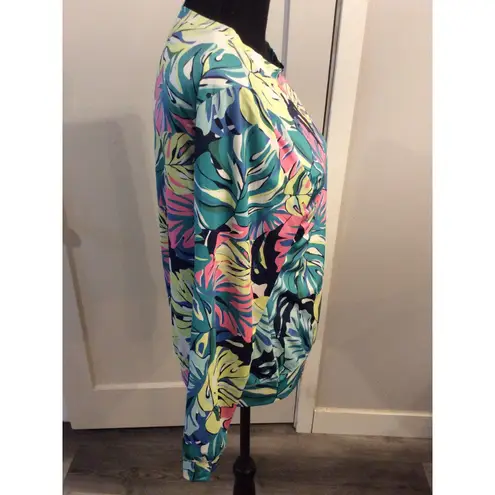 Tail Floral Tropical pullover golf tennis pickleball sports Medium M