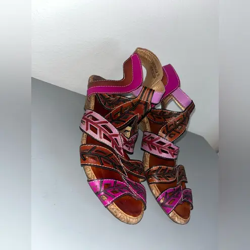 L'ARTISTE Spring Step BohoChic Leather CutOut Leaf Print CorkWedge Sandal Sz 8.5 Red