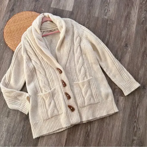 Faherty  winter frost cardigan cable knit baby alpaca cream chunky cozy