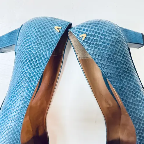 Vionic Mia Block Heel Pumps Blue Snake Size 9.5 Comfort Shoe