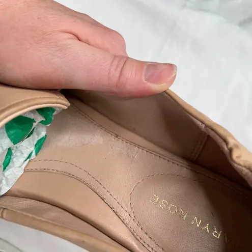 Taryn Rose Dana Beige Leather Slip-On Lifestyle Sneakers Size 10 B