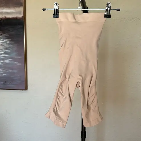 SKIMS  seamless Sculpt High Waisted Above the Knee Short mica Clay Size XL NWOB‎