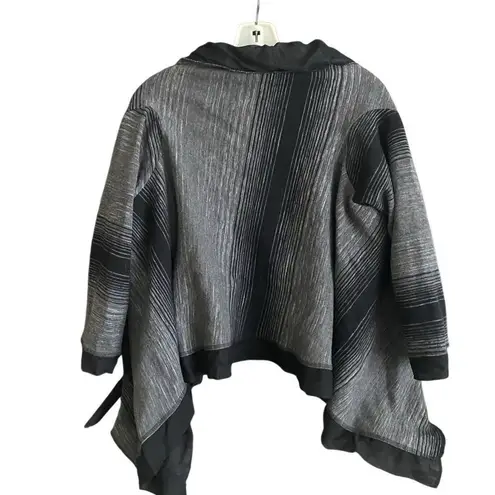 Gabrielle Ghino Italian Made Black/Gray Striped Mixed Fabric Wrap Cardigan. S Black