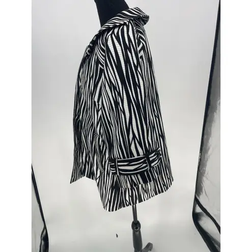 Robbie Bee Signature by Women's Black 3 Button Blazer Size10 G0165