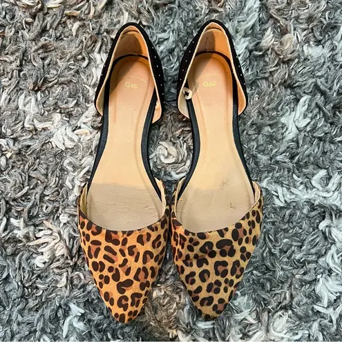 Gap Leopard flat shoes by  are in like great condition. Size 8M