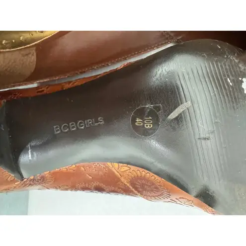 BCBGirls Embossed Brown Leather Pointed Toe Heels Size 10B