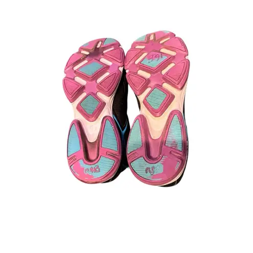 Ryka Devotion Walking Shoes in Size 7. Great pre-owned condition