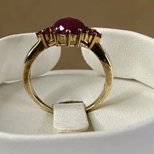 Vintage 10K Gold Oval Ruby Ring with Faceted Round Ruby Accents Cocktail Sz 9