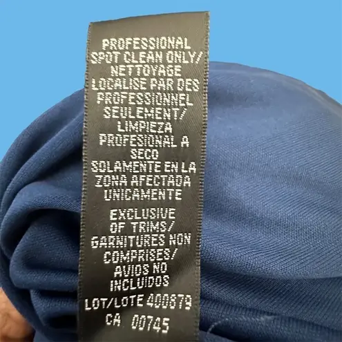 Carmen Marc Valvo Infusion Blue Embroidered Tulle Gown Sequins V-Neck Formal