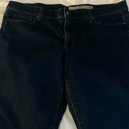 DKNY  Jeans 👖 like new