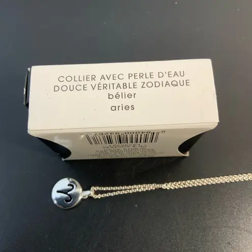 Avon NRT zodiac Aries necklace silver tone w/genuine freshwater Pearl 16”