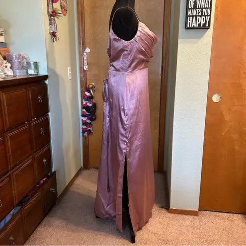 NWOT lilac satin prom dress cowl neckline spaghetti straps lace up back size 12 Purple